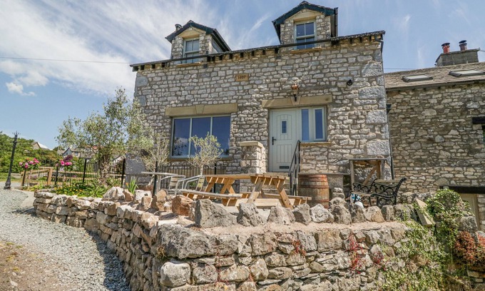 Allithwaite House | OLD WATERMILL, pet friendly, with open fire in Cartmel