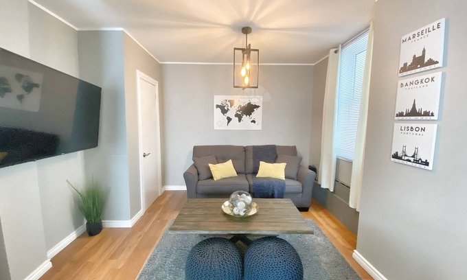 Walkerville Apartment | Olde Walkerville Private 1BD/1BA Main Floor Apt.