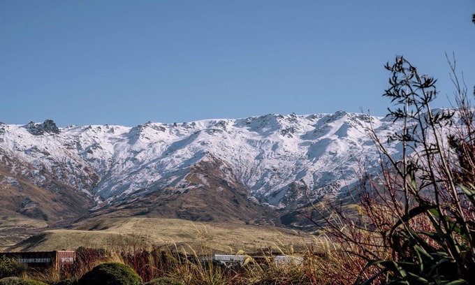Mount Pisa House | Olive Cottage - Cromwell Holiday Home