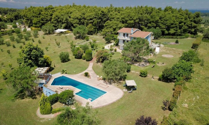 Sane Villa | Olivos Villa Sani