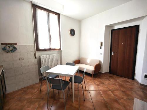Voghera Apartment | Oltrepo' Guest House