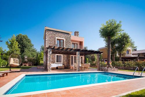 Paralia Skotinis Villa | Olympus Villas