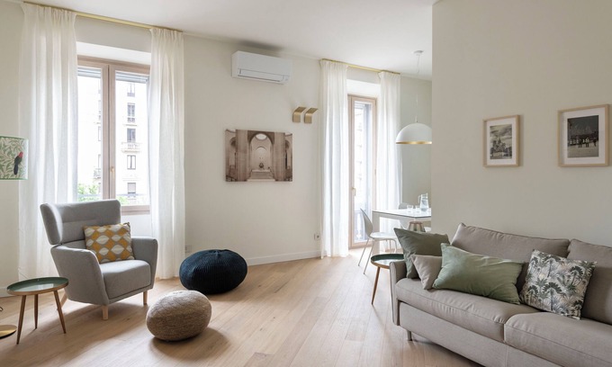 Central Station Apartment | OMNIA APARTMENT, wonderful home 2 BDR, 6 guests, Porta Venezia Milan city center