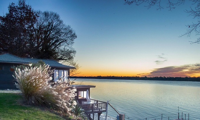 Bensalem House | On the River in beautiful Bucks County-near large wedding venues &historic sites