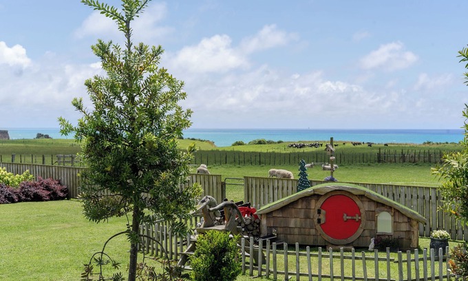 Onaero House | Onaeros Cute Little Cottages - Taranaki Retreat
