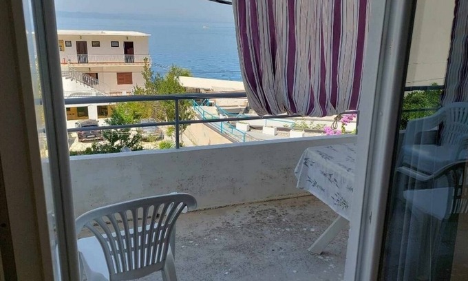 Drasnice Apartment | One bedroom apartment with balcony and sea view Drašnice, Makarska (A-22398-b)