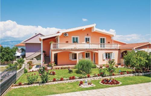 Podgradina Apartment | One-Bedroom Apartment In Podgradina