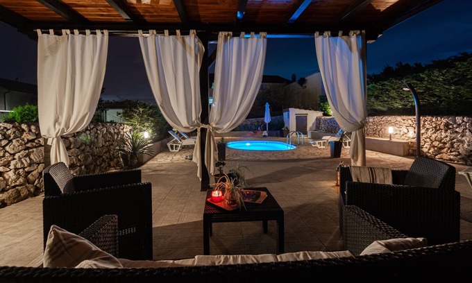 Bakar Apartment | One bedroom apartment with terrace Krasica, Rijeka (A-18059-b)