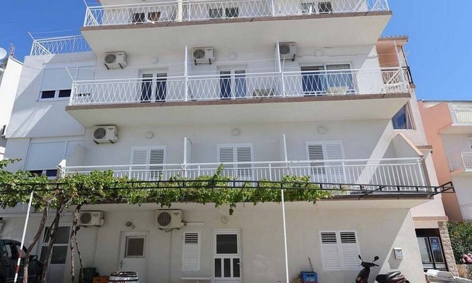 Blato Apartment | One bedroom apartment with terrace and sea view Živogošće - Blato, Makarska (A-22253-g)