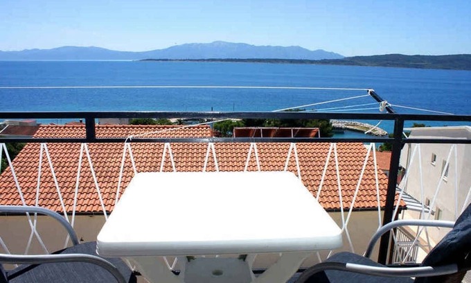Blato Apartment | One bedroom apartment with balcony and sea view Živogošće - Blato, Makarska (A-22253-h)