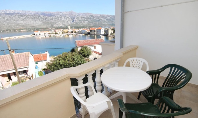 Vinjerac Apartment | One bedroom apartment with terrace and sea view Vinjerac, Zadar (A-3248-c)