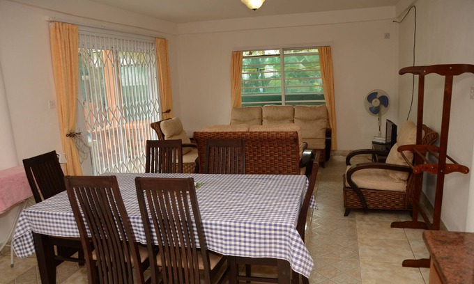 Beau Vallon Apartment | One Bedroom Apartment in the heart of Beau Vallon