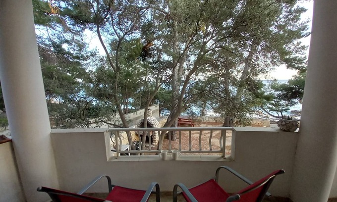 Ivan Dolac Apartment | One bedroom apartment near beach Ivan Dolac, Hvar (A-21269-c)