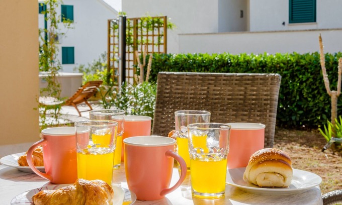 Cove Makarac (Milna) Apartment | One bedroom apartment with terrace Milna, Brač (A-22122-a)