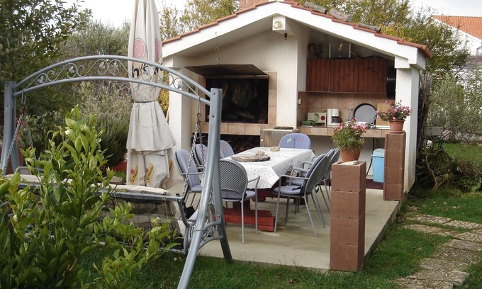 Suha Punta Apartment | One bedroom apartment with terrace Kampor, Rab (A-5014-b)