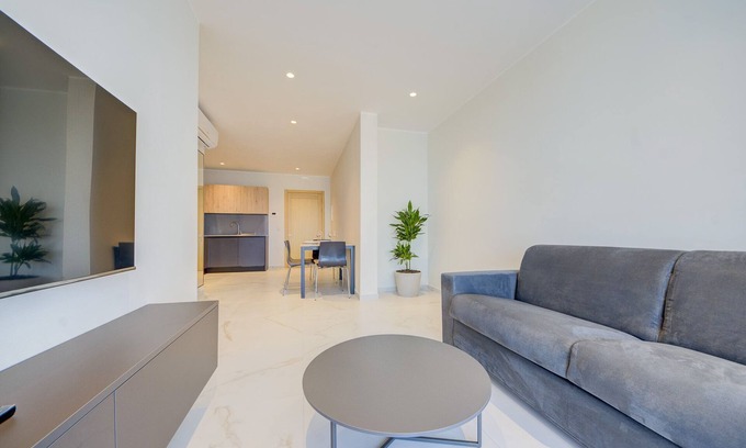 St. Andrew's Apartment | One Bedroom - Suite 8