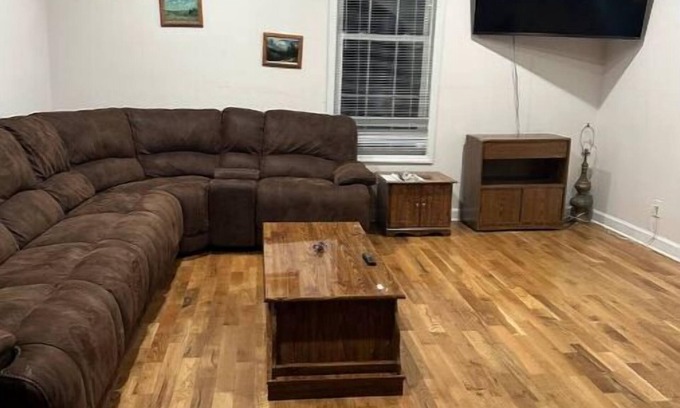 Fries Apartment | One Bedroom three beds Apartment