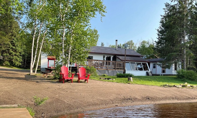 Unorganized Thunder Bay District Cottage | One Island Lake Camp