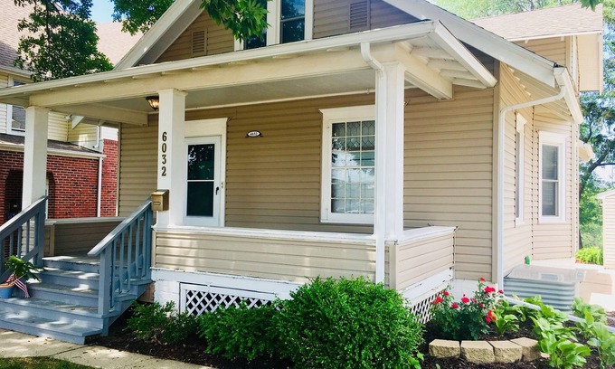 Benson House | One of the Best VRBOs in Omaha