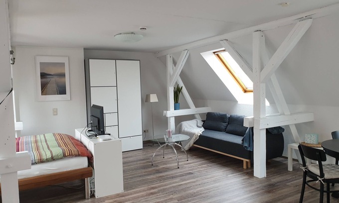 Erfurt Apartment | One-room apartment above the roofs of downtown Erfurt