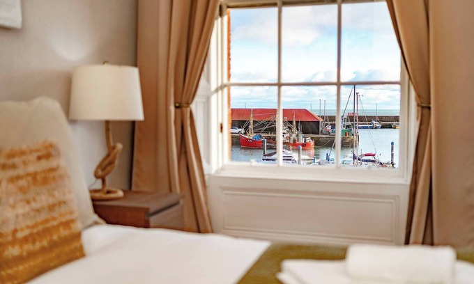 Arbroath Ski Chalet | One Shore - Harbourside Townhouse