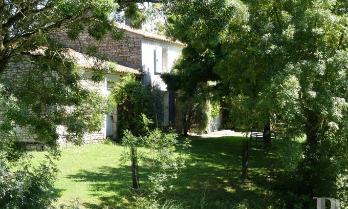 Maille House | ONEIRO NISOS