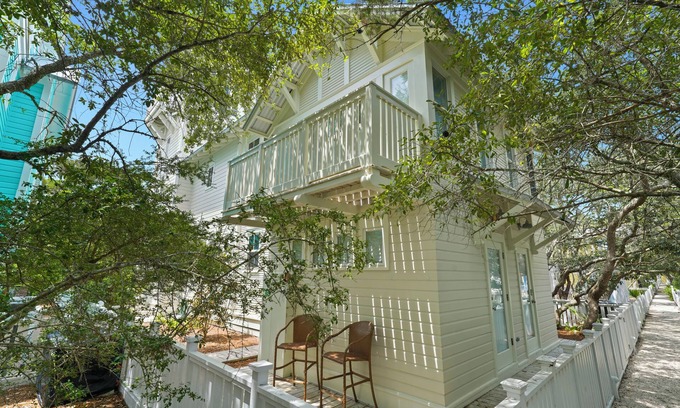 Seaside House | Only 381 Ft. to Beach in Seaside & 1 Block to Town; + 2 Bikes, A Rise & Shine