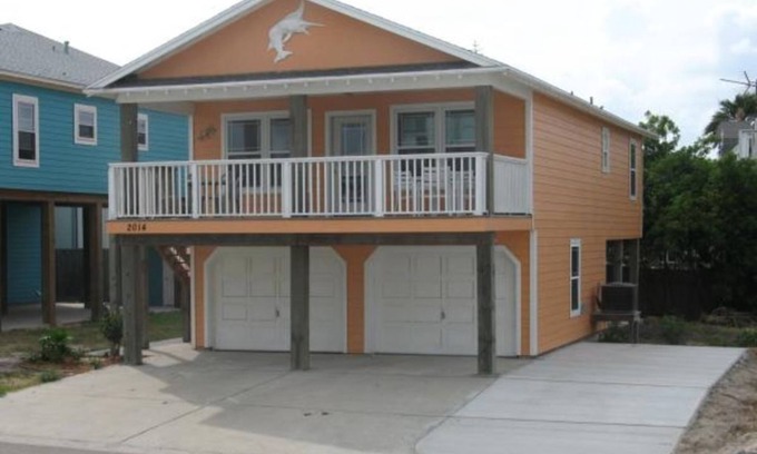Sand Point House | ONLY In-Town Neighborhood w/Restaurant, Bar, Pool, Hot Tub, Beach & Cart Access