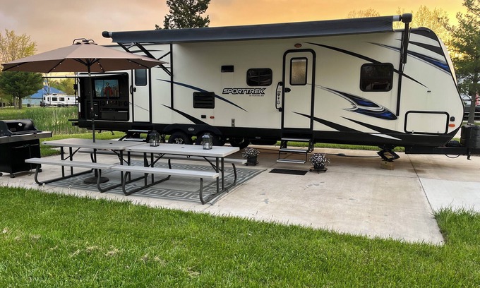 South Haven RV Rental | ONSITE 2019 RV, Camping, South Haven, MI