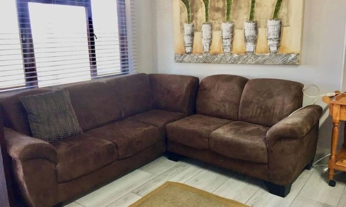 Glentana House | Oosie-Haan @ Glenkarma 2 Bed, 4 Sleeper