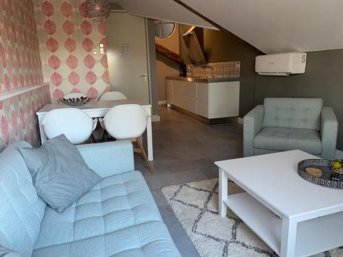 Hippolytushoef Apartment | OP ZESTIEN