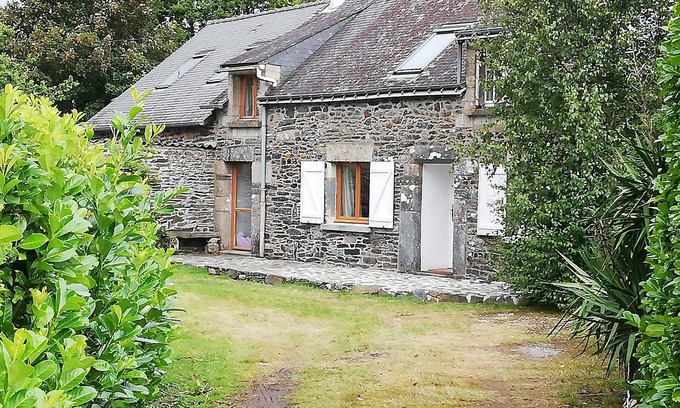 Saint-Brigitte House | Open plan Breton cottage - nr Lac du Guerledan