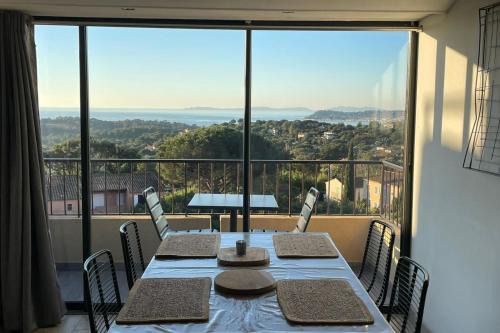 La Croix-Valmer Apartment | Open-plan T2 with sea view