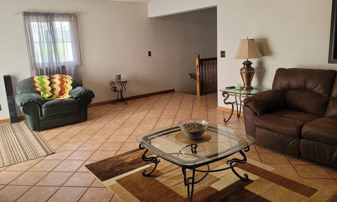 Benkelman House | Opulence The Secluded Sanctuary Sleeps 8