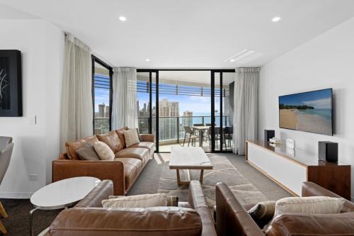 Broadbeach Apartment | Oracle (1)2401