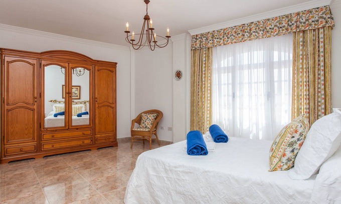 Caleta de Fuste Villa | Oramar Vistas - Three Bedroom Villa, Sleeps 6