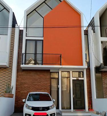 Dinoyo Villa | Orange house Villa