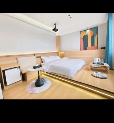 Fucheng District Hotel | Orange Huaju Hotel