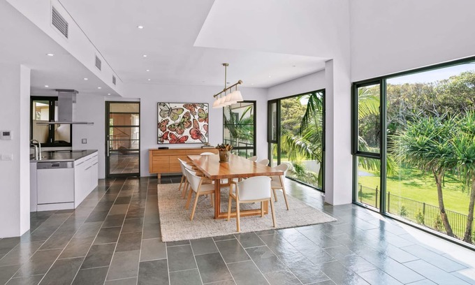 Rainbow Beach House | Orania Beach House - 19 Orania Street. Stunning beachfront home.