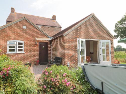 Moreton House | Orchard View