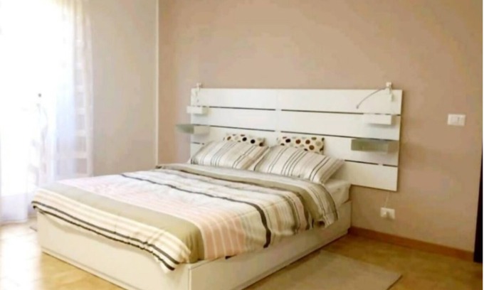 Osimo Apartment | Orchid - Holiday Home