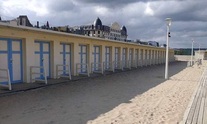 Trouville-sur-Mer Apartment | ORIGINAL STUDIO.