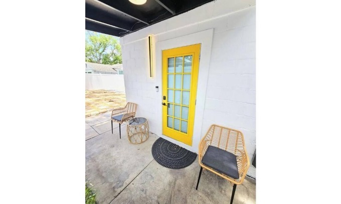 Lawsona - Fern Creek House | Orlando Tiny Home near KIA center w Free Parking