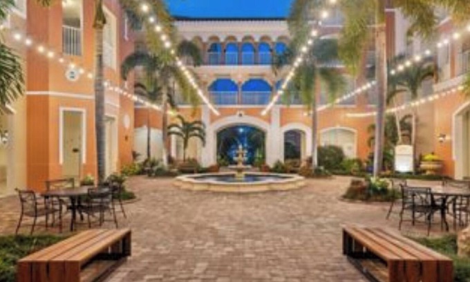 Williamsburg Resort | Orlando Villa Vacation Resort