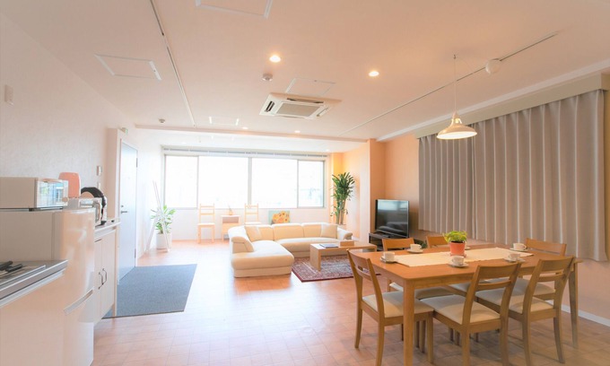 Kita Condo | Osaka's largest 120m2 private room # 401