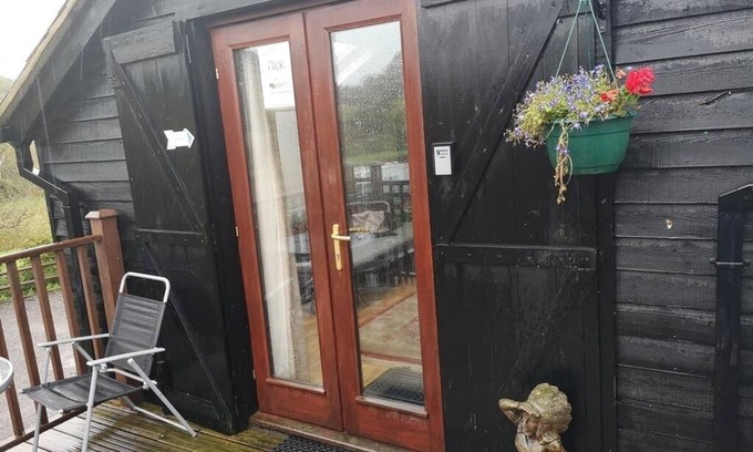 Sittingbourne Apartment | Osier Apartment - Perfect for couples or small families