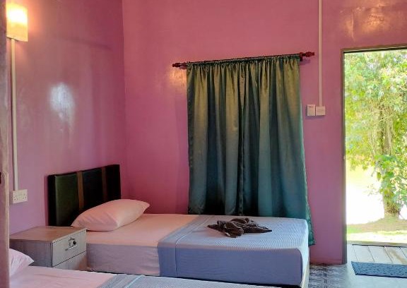 Kota Kinabatangan Bed & Breakfast | Osman homestay