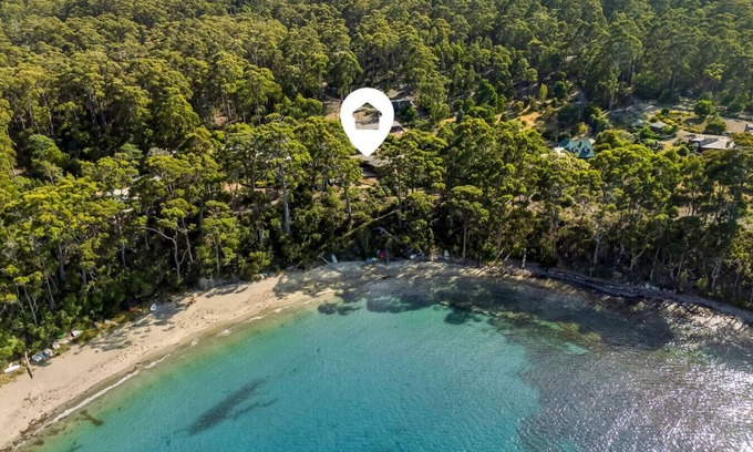 Eaglehawk Neck House | Osprey Lodge - Bungalow & House
