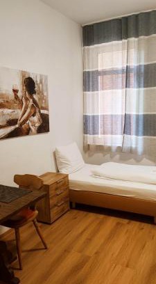 Linden-Sud Apartment | Othman Appartements Göttinger Straße 63 1 OG L