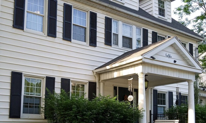 West Akron House | Our motto at the Copley House: Treat yourself!